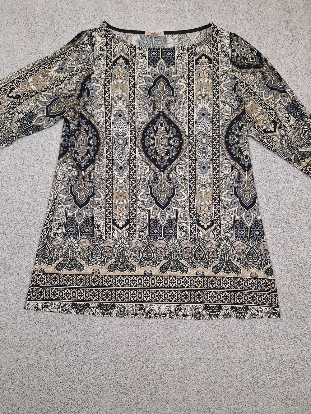 Roz & Ali Paisley Medallion Plus Size 1X Blouse Stretchy Lightweight Top Boho